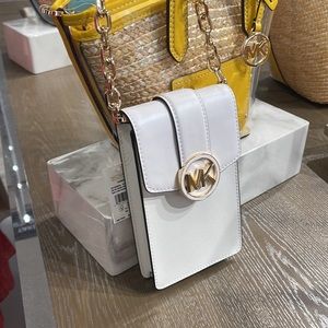 MICHAEL KORS CARMEN SMALL FAUX LEATHER PHONE CROSSBODY BAG